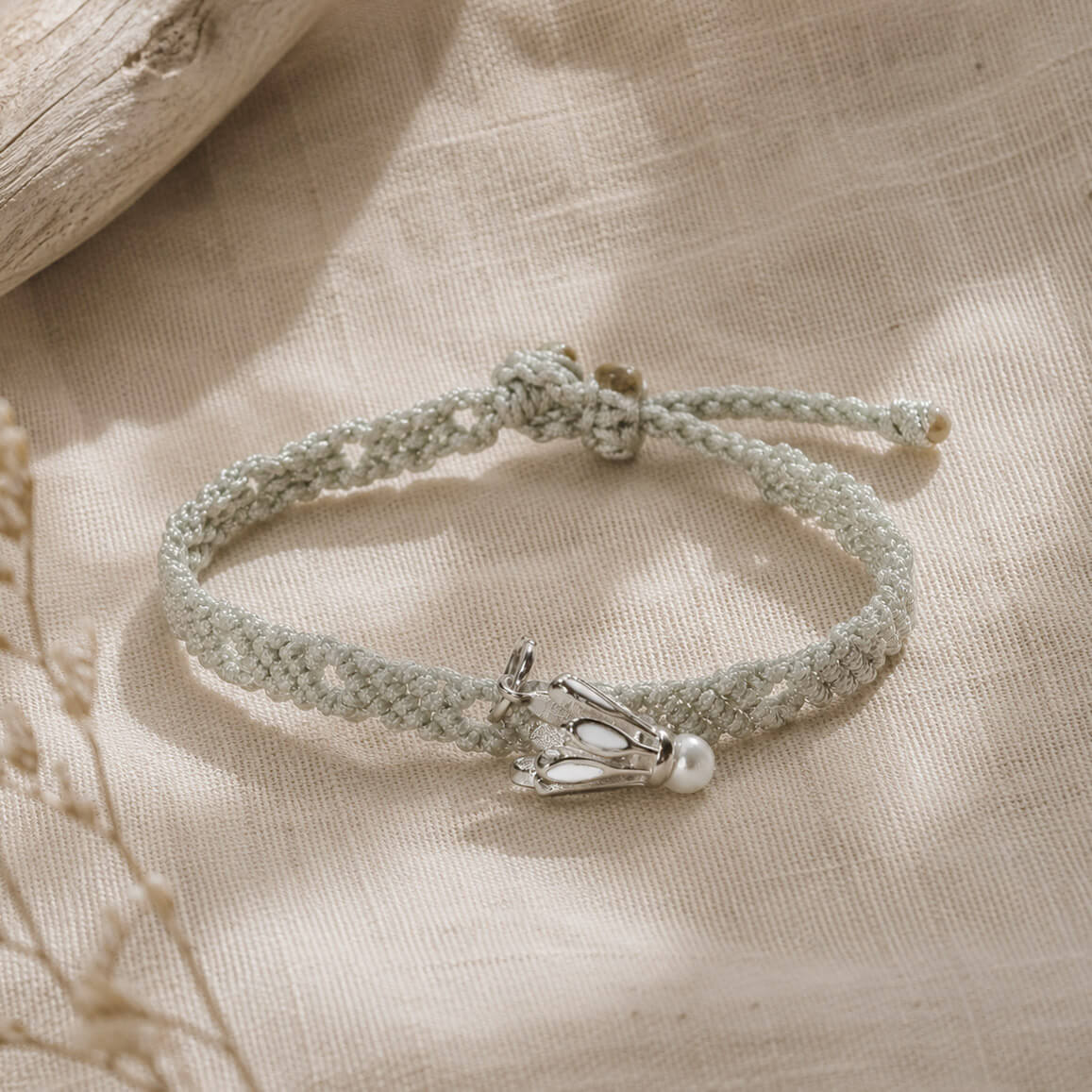 Pearl Shuttle Charm
